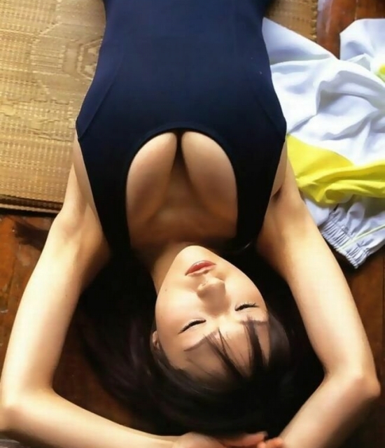 巨乳な女の子たちがスク水を着ると逆にドスケベになっちゃう