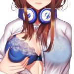 もしかして勃ってる？ｗ 服の上から乳首の位置特定余裕のいやらしおっぱい♪